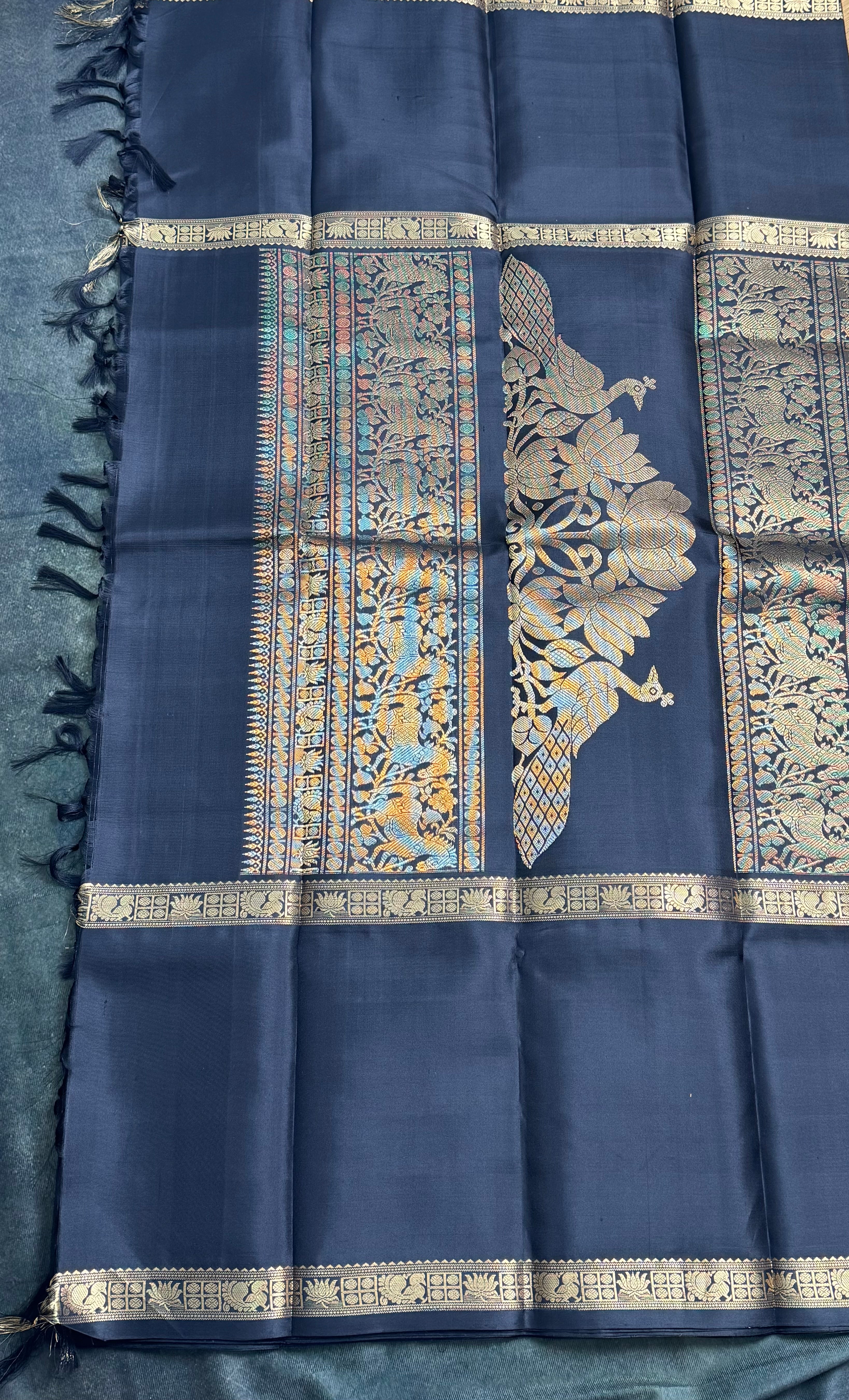 Black Mubaham Silk-on-Silk Kanchipuram saree