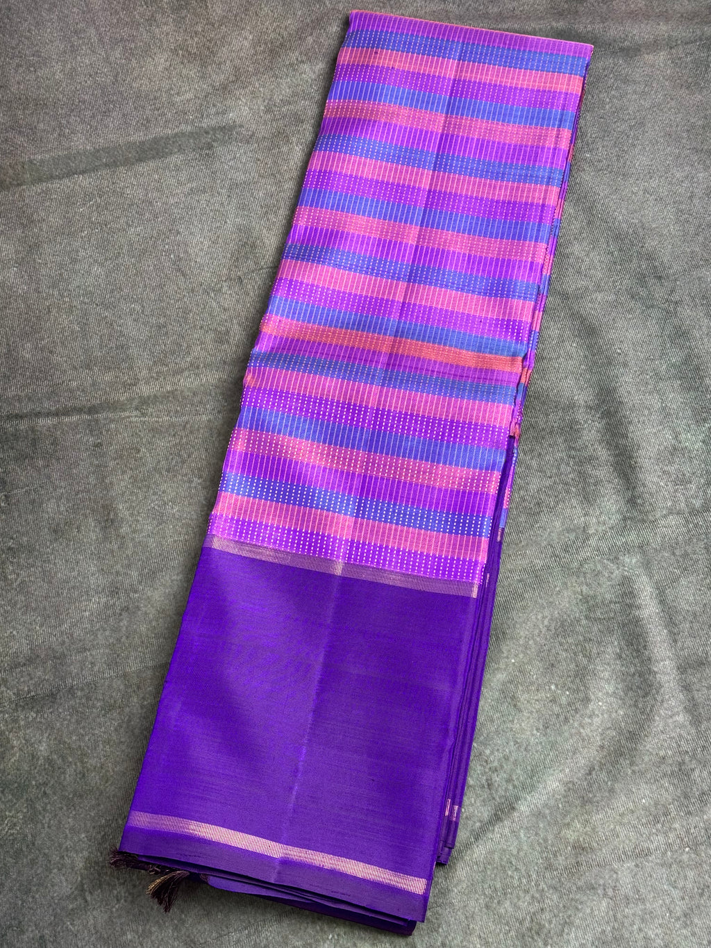 Royal purple Vazhaipoo vari Kanchipuram silk saree
