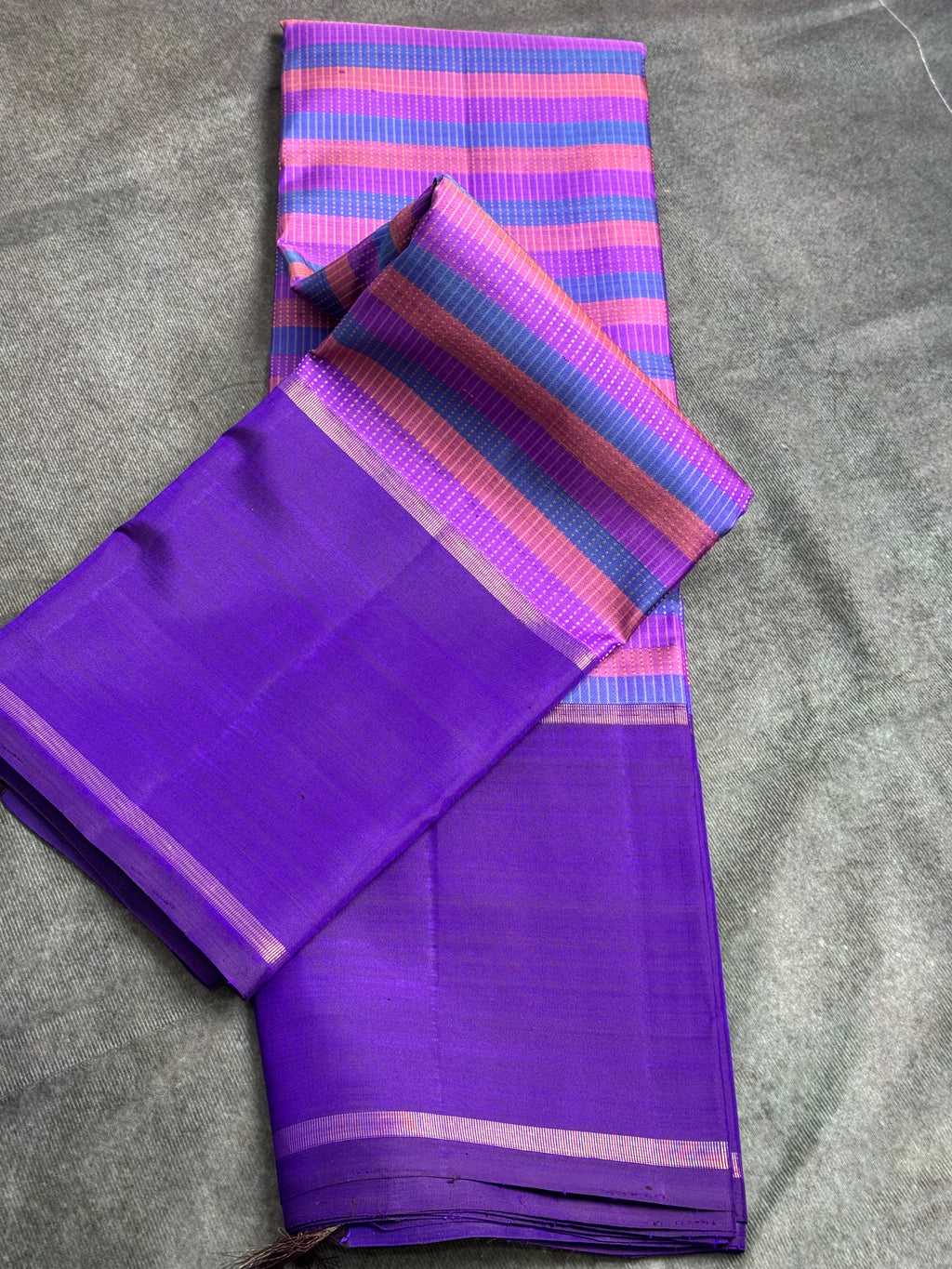 Royal purple Vazhaipoo vari Kanchipuram silk saree