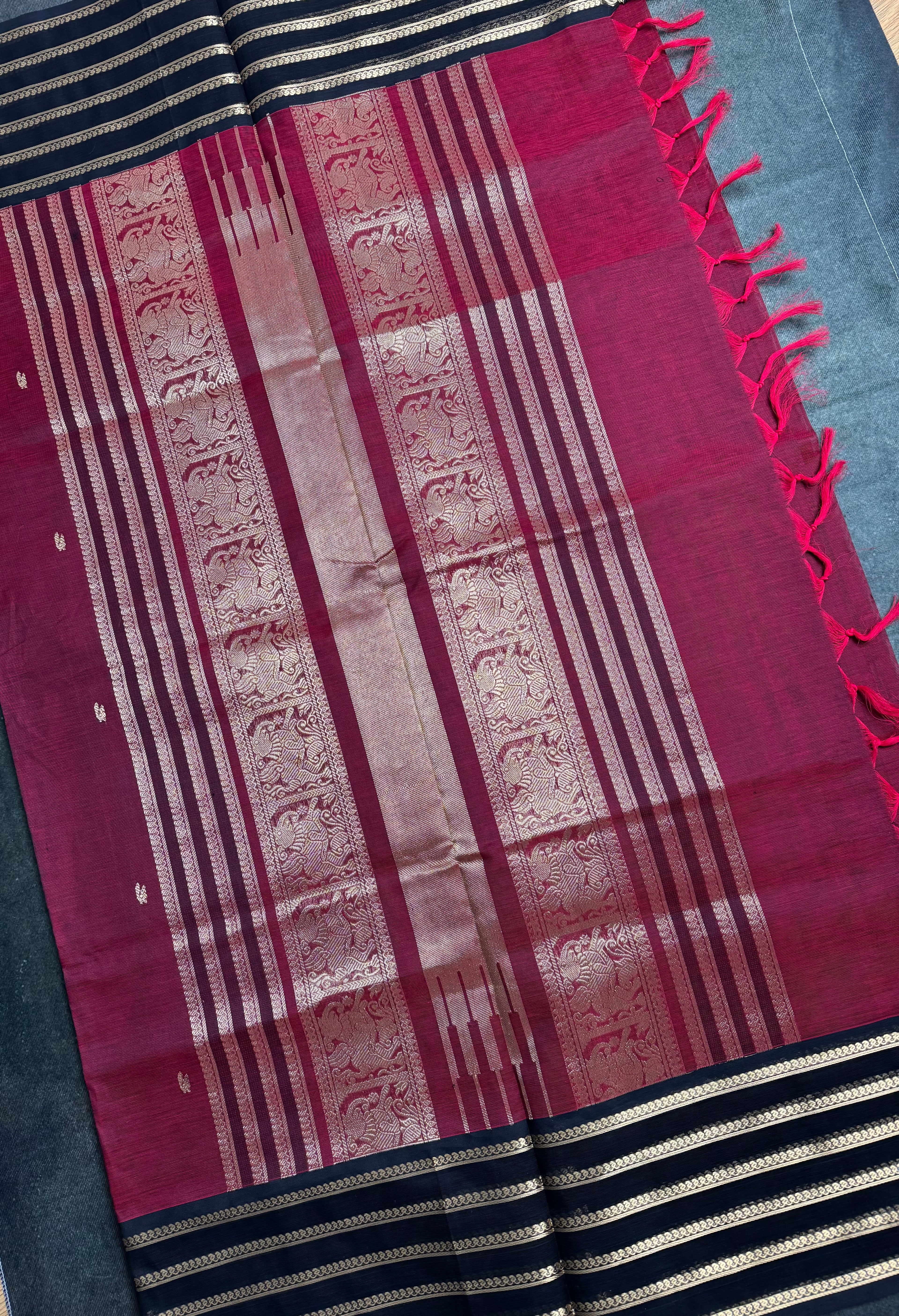 Handwoven deep magenta Silk Cotton Saree with Striped Border